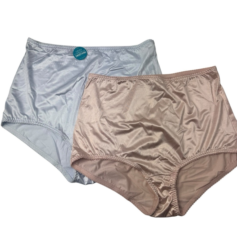 Vanity Fair Smoothing Brief Panties 3X Plus Light Control Nylon NWOT Beige Blue